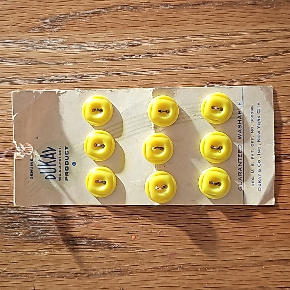 Vintage Dukay  Buttons
